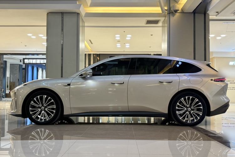 Used Nio ET5T 2023 75 kWh Touring Exterior 1