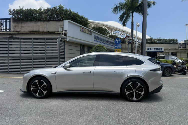 Used Nio ET5T 2023 75 kWh Touring Exterior 2