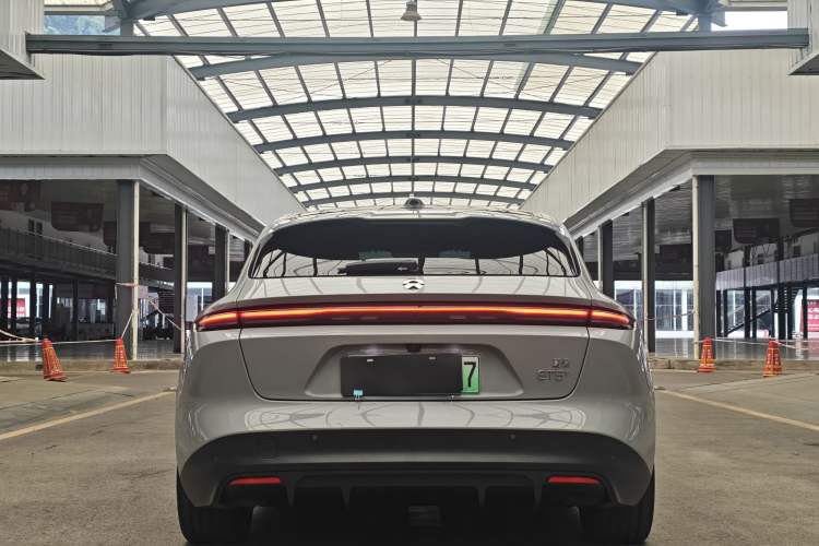 Used Nio ET5T 2023 75 kWh Touring Exterior 4