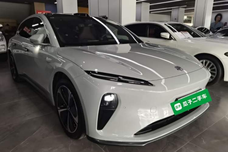 Used Nio ET5T 2023 75 kWh Touring Front Right 45 Deg