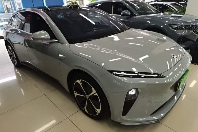 Used Nio ET5T 2023 75 kWh Touring Front Right 45 Deg