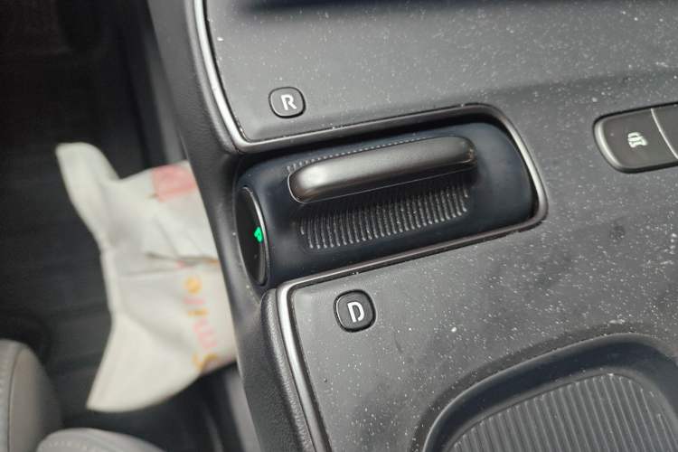 Used Nio ET5T 2023 75 kWh Touring Gear Lever