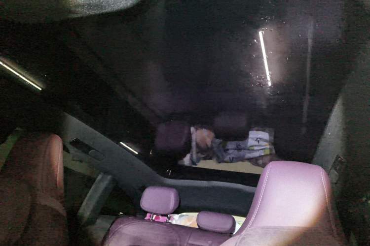 Used Nio ET5T 2023 75 kWh Touring Headliner