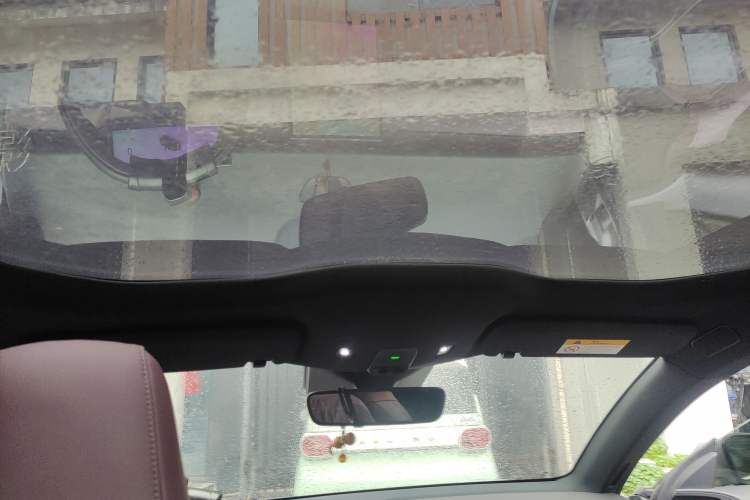 Used Nio ET5T 2023 75 kWh Touring Headliner