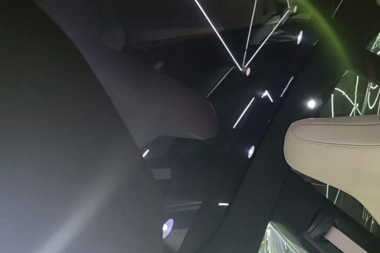 Used Nio ET5T 2023 75 kWh Touring Headliner