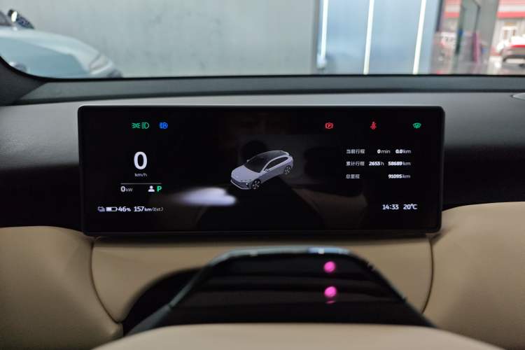 Used Nio ET5T 2023 75 kWh Touring Instrument Cluster