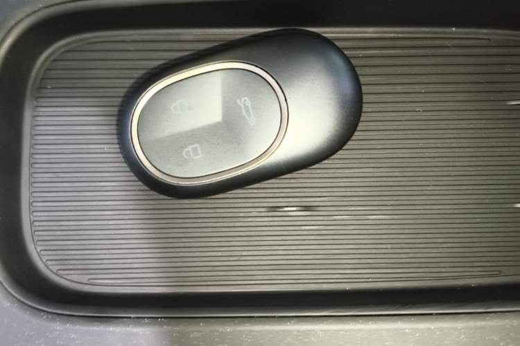 Used Nio ET5T 2023 75 kWh Touring Interior 1