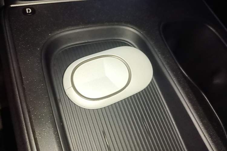 Used Nio ET5T 2023 75 kWh Touring Interior 1