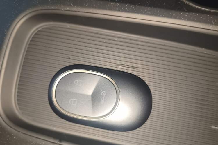 Used Nio ET5T 2023 75 kWh Touring Interior 1