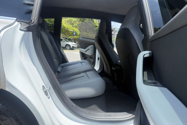 Used Nio ET5T 2023 75 kWh Touring Interior 10