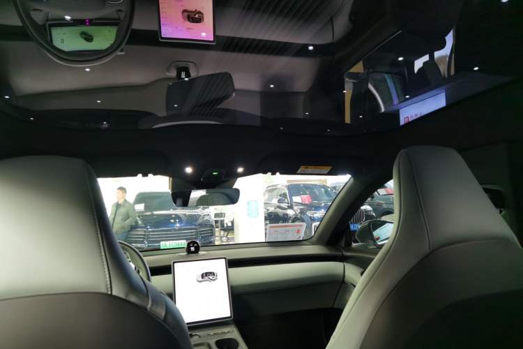 Used Nio ET5T 2023 75 kWh Touring Interior 4