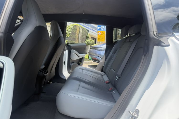 Used Nio ET5T 2023 75 kWh Touring Interior 6