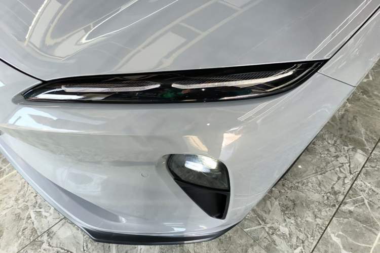 Used Nio ET5T 2023 75 kWh Touring Left Front Headlight