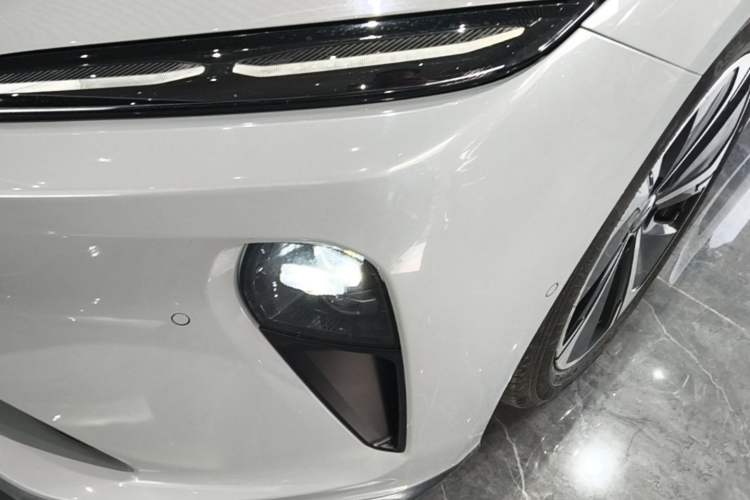 Used Nio ET5T 2023 75 kWh Touring Left Front Headlight