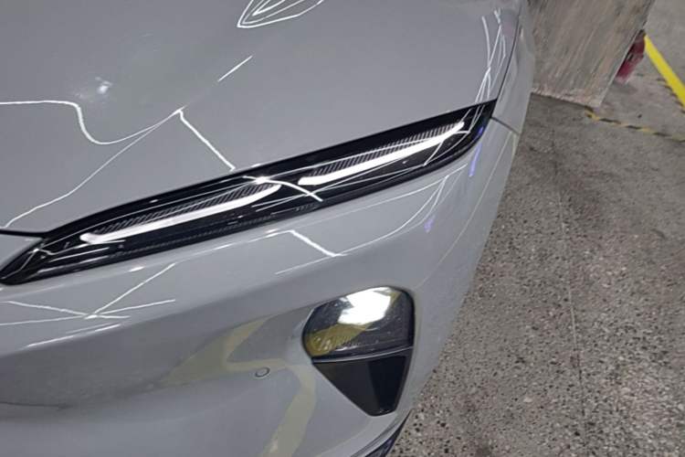 Used Nio ET5T 2023 75 kWh Touring Left Front Headlight
