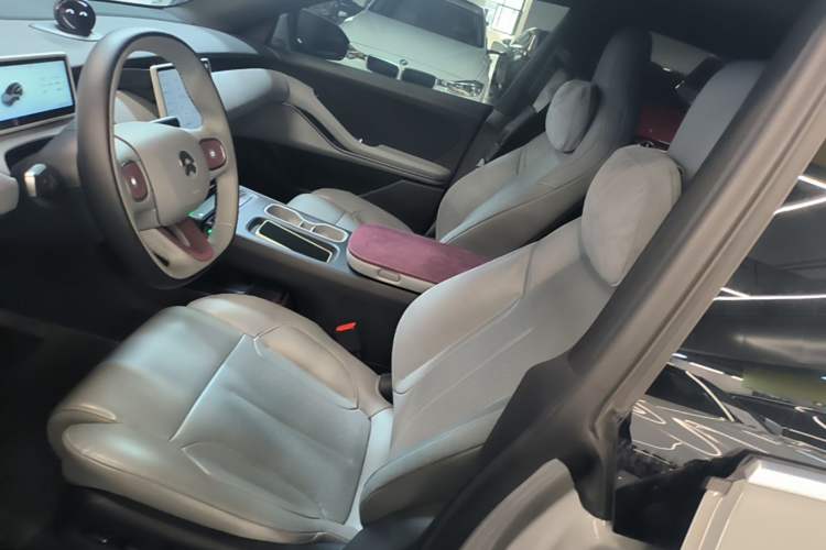 Used Nio ET5T 2023 75 kWh Touring Left Front Seat