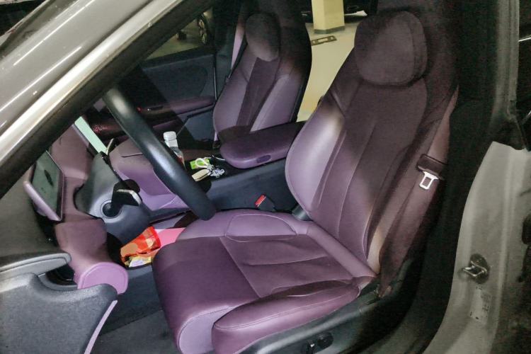 Used Nio ET5T 2023 75 kWh Touring Left Front Seat