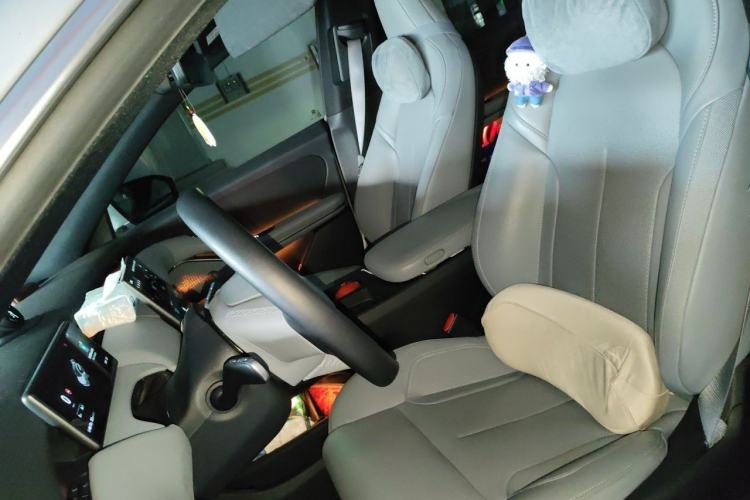 Used Nio ET5T 2023 75 kWh Touring Left Front Seat