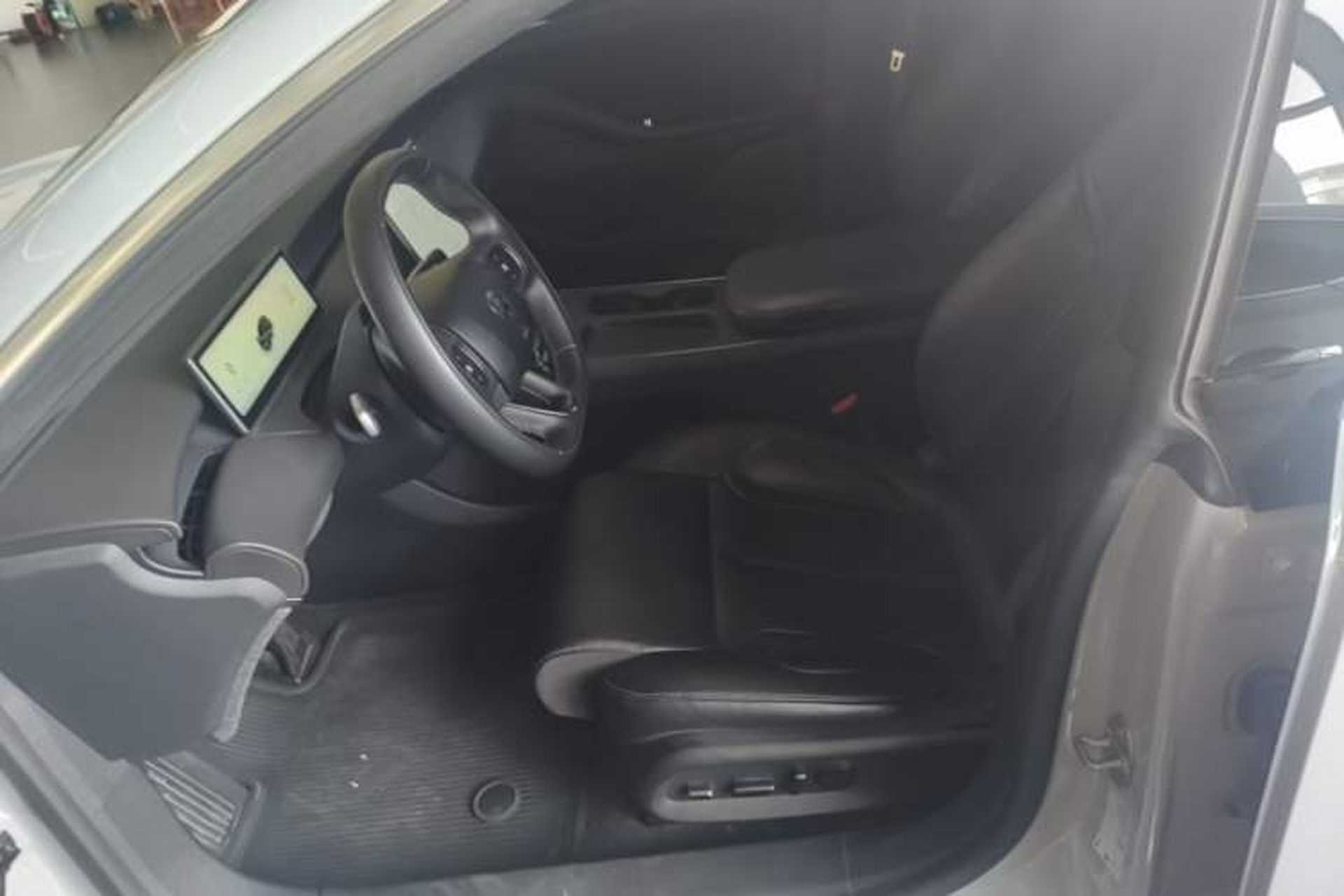 Used Nio ET5T 2023 75 kWh Touring Left Front Seat