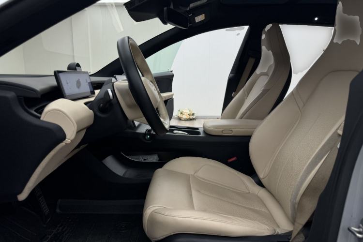 Used Nio ET5T 2023 75 kWh Touring Left Front Seat