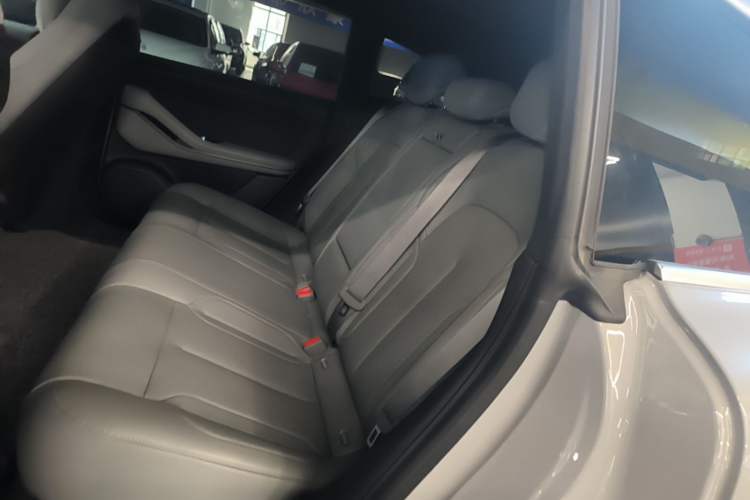 Used Nio ET5T 2023 75 kWh Touring Left Rear Seat