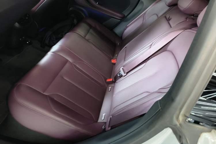 Used Nio ET5T 2023 75 kWh Touring Left Rear Seat