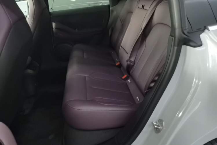 Used Nio ET5T 2023 75 kWh Touring Left Rear Seat