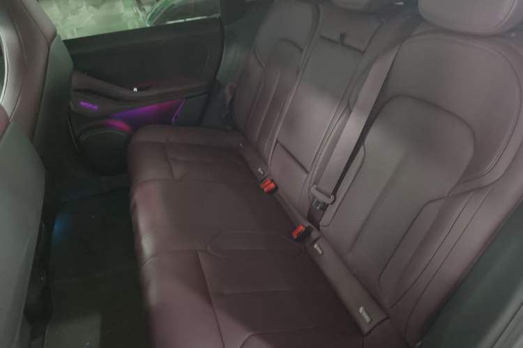 Used Nio ET5T 2023 75 kWh Touring Left Rear Seat