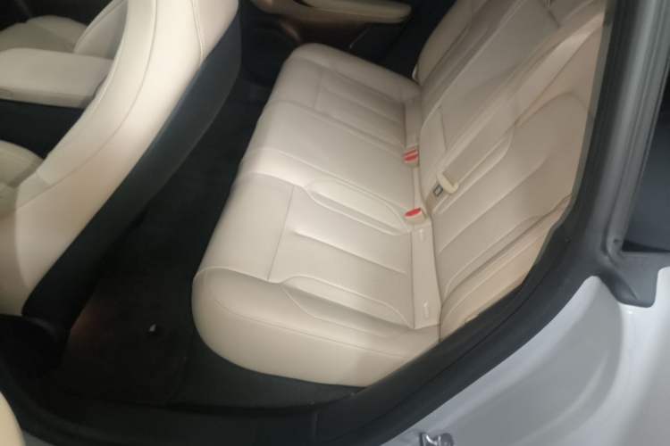 Used Nio ET5T 2023 75 kWh Touring Left Rear Seat