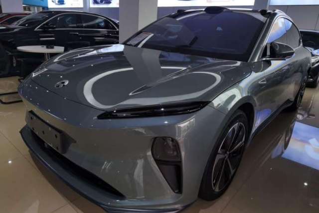 Used Nio ET5T 2023 75 kWh Touring
