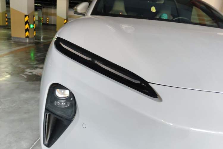 Used Nio ET5T 2023 75 kWh Touring Right Front Headlight