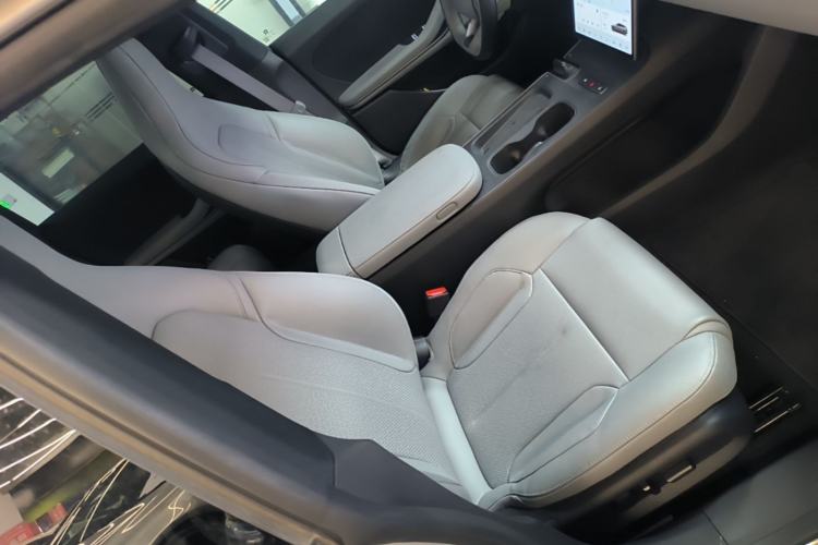 Used Nio ET5T 2023 75 kWh Touring Right Front Seat