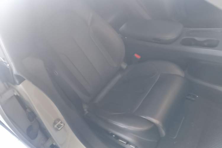 Used Nio ET5T 2023 75 kWh Touring Right Front Seat