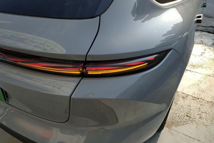 Used Nio ET5T 2023 75 kWh Touring Right Rear Taillight
