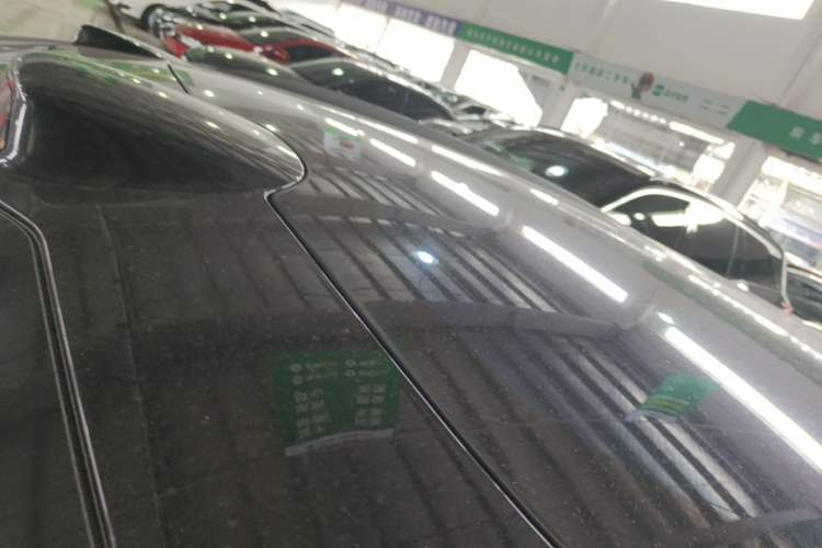Used Nio ET5T 2023 75 kWh Touring Roof