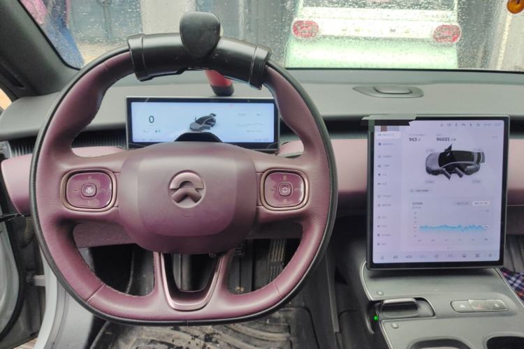Used Nio ET5T 2023 75 kWh Touring Steering Wheel