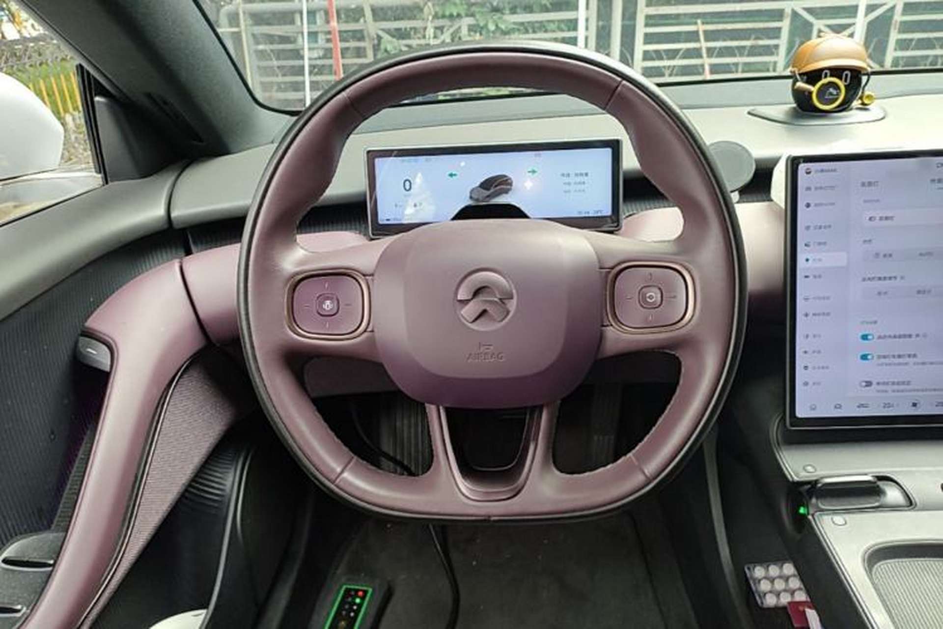 Used Nio ET5T 2023 75 kWh Touring Steering Wheel