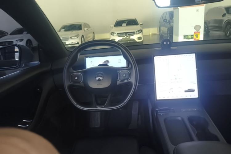 Used Nio ET5T 2023 75 kWh Touring Steering Wheel