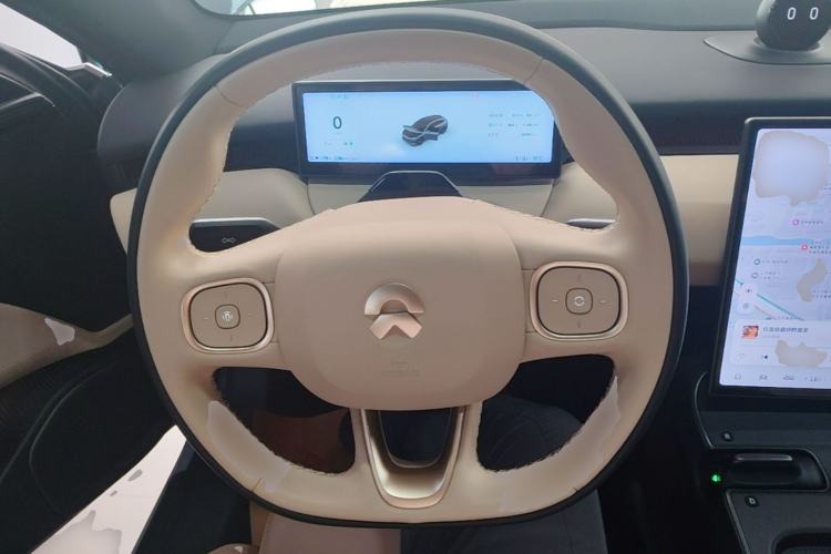 Used Nio ET5T 2023 75 kWh Touring Steering Wheel