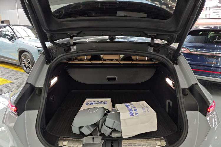 Used Nio ET5T 2023 75 kWh Touring Trunk