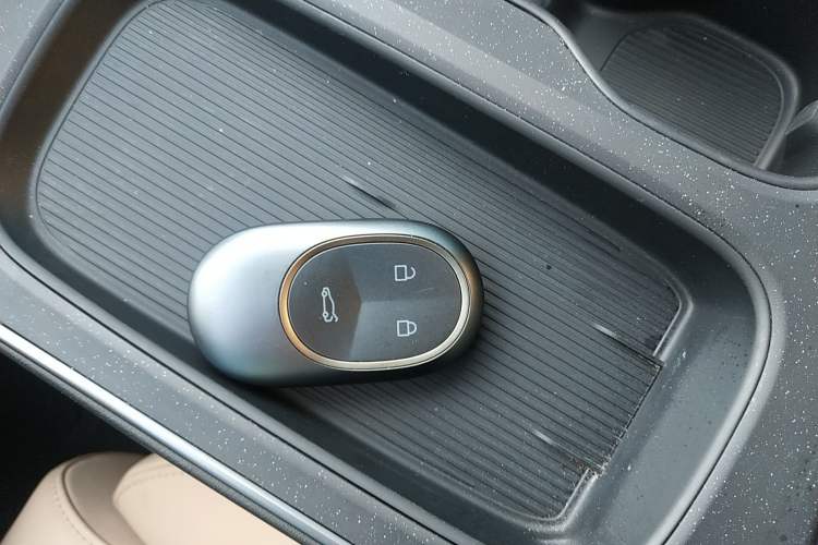 Used Nio ET5T 2023 75 kWh Touring Vehicle Key