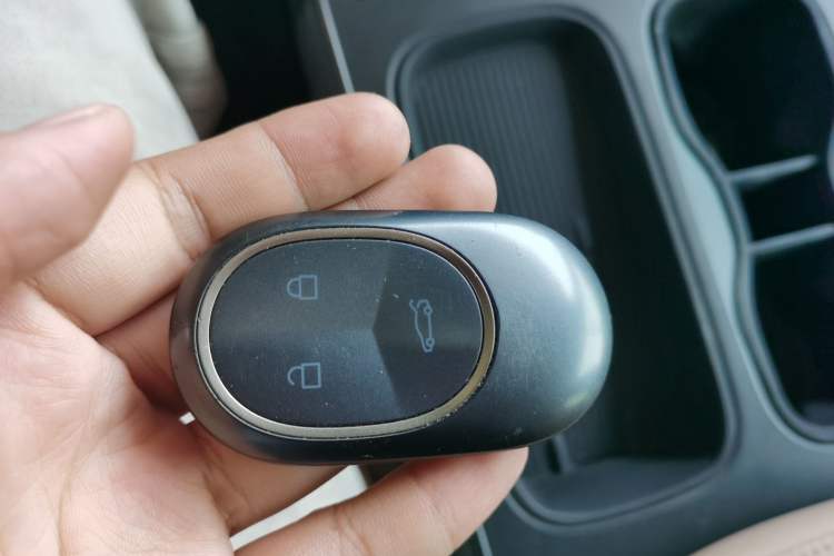 Used Nio ET5T 2023 75 kWh Touring Vehicle Key
