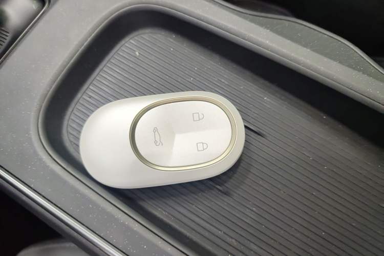 Used Nio ET5T 2023 75 kWh Touring Vehicle Key