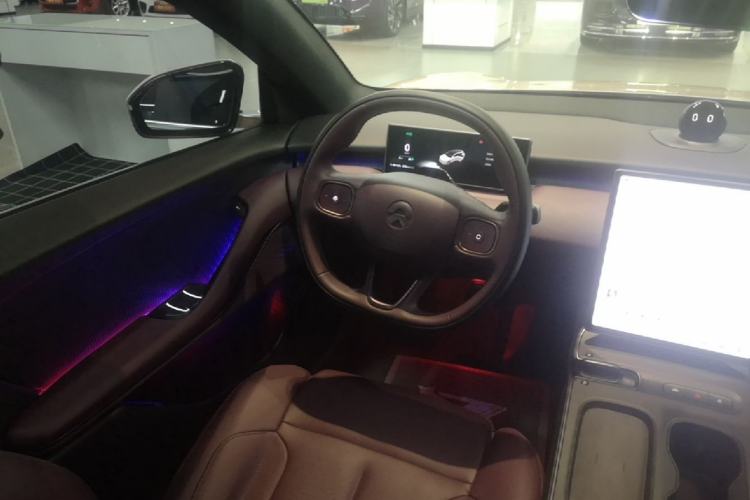 Used Nio ET5T 2023 75 kWh Touring Steering Wheel