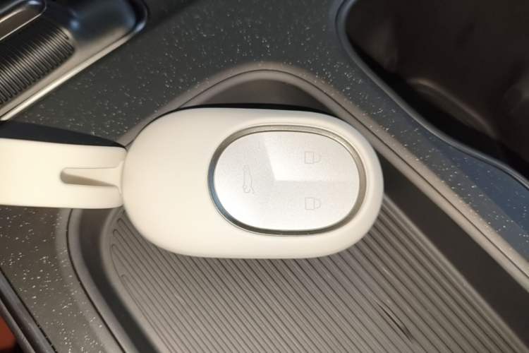 Used Nio ET5T 2023 75 kWh Touring Vehicle Key
