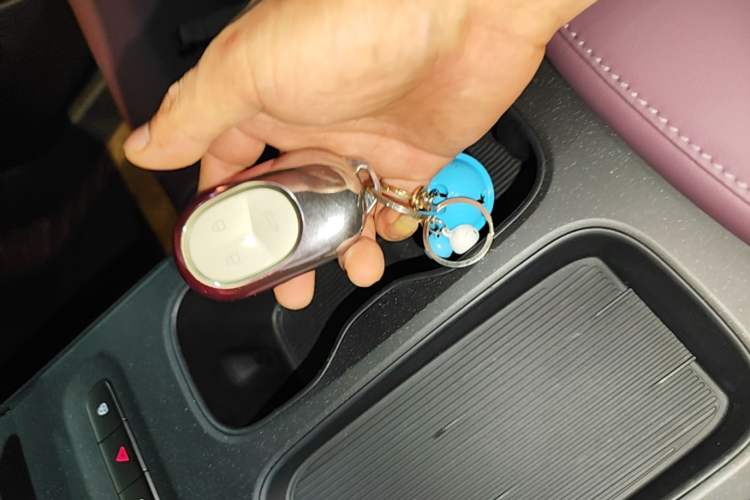 Used Nio ET5T 2023 75 kWh Touring Vehicle Key