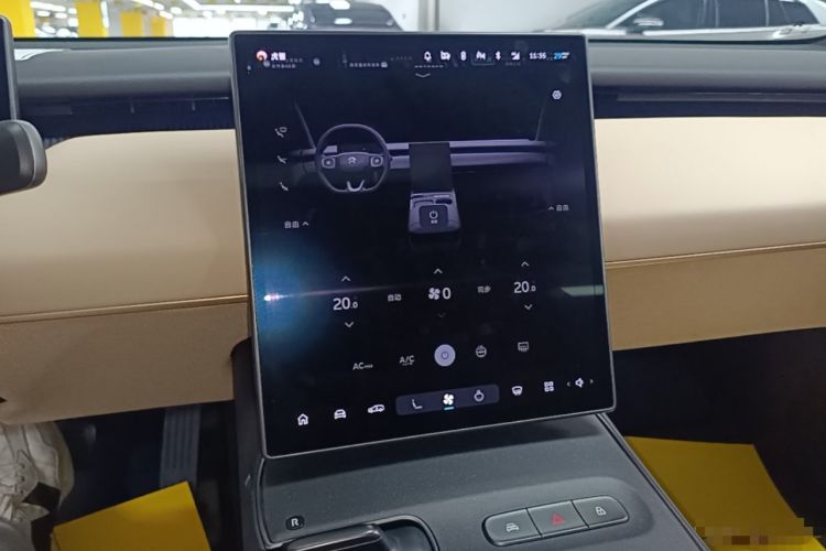 Used Nio ET5T 2023 75 kWh Touring Audio And AC Panel