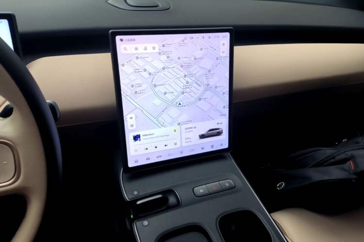 Used Nio ET5T 2023 75 kWh Touring Audio And AC Panel