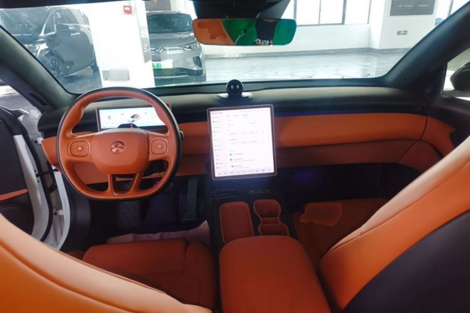 Used Nio ET5T 2023 75 kWh Touring Center Console