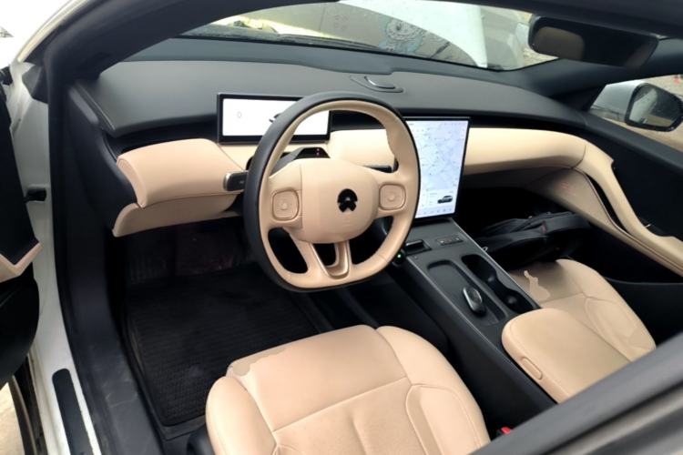 Used Nio ET5T 2023 75 kWh Touring Center Console